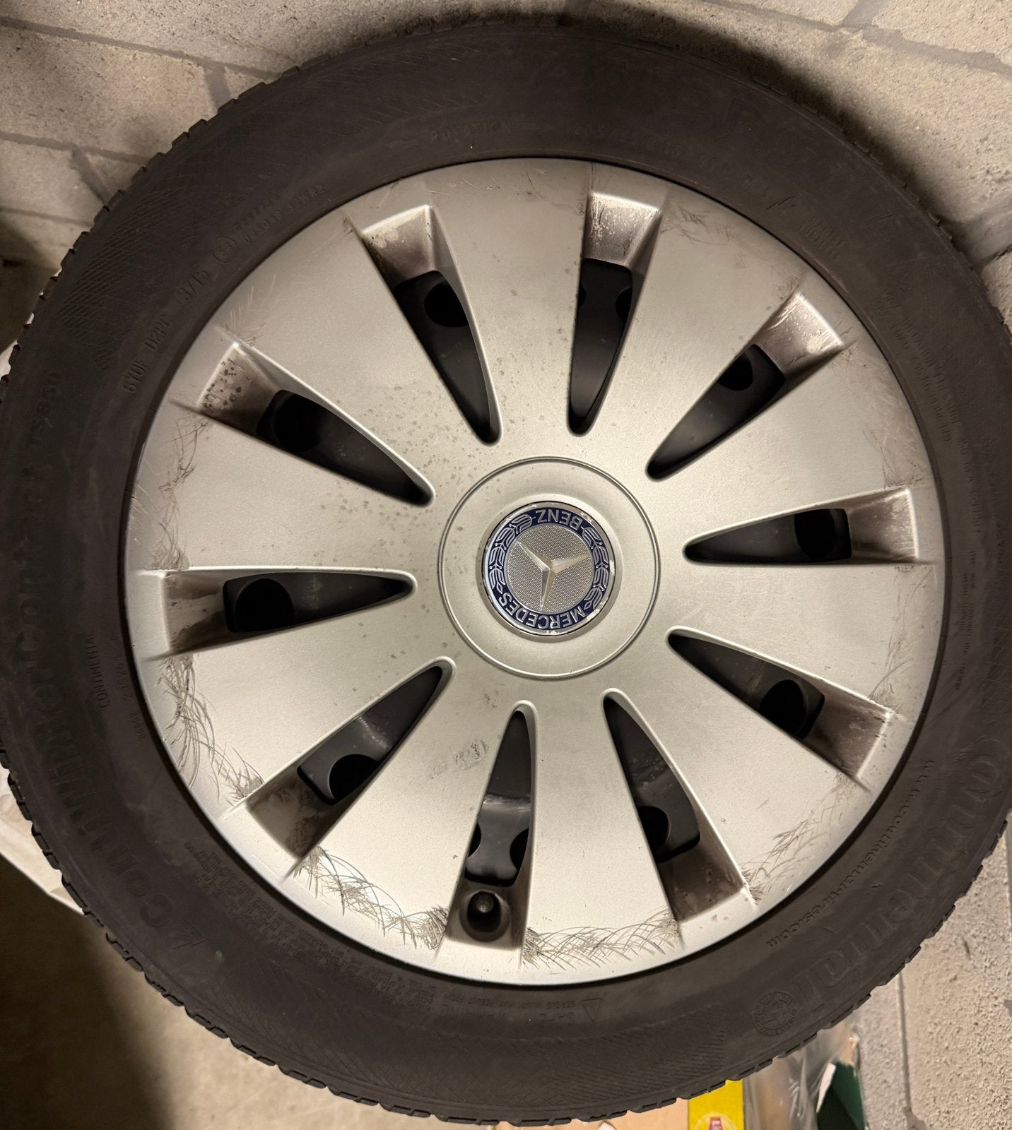 Set winterbanden 205/55 R16 op stalen velg met sensoren, Autos : Divers, Accessoires de voiture, Enlèvement, Utilisé