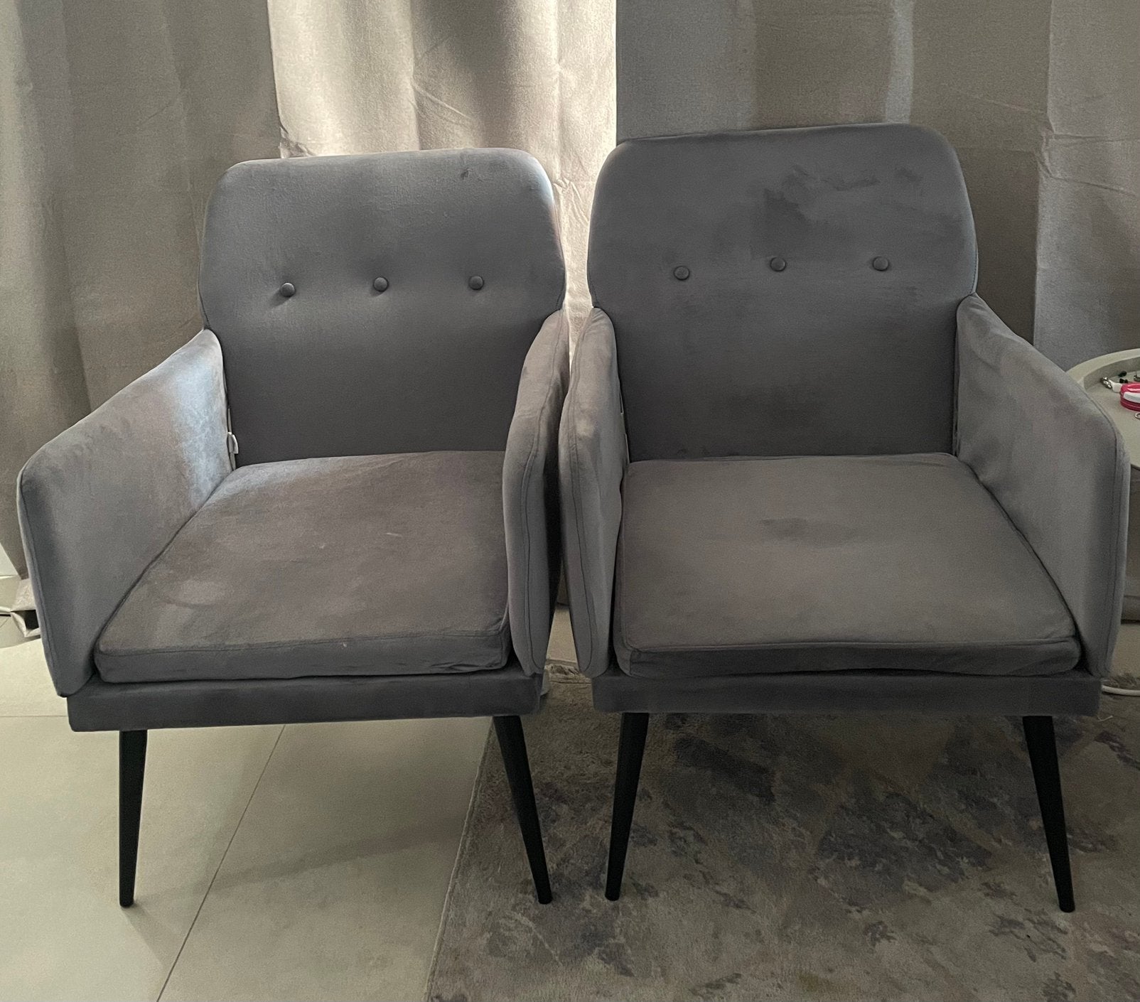 Set van 2 grijze velvet fauteuils, Ophalen, Zo goed als nieuw