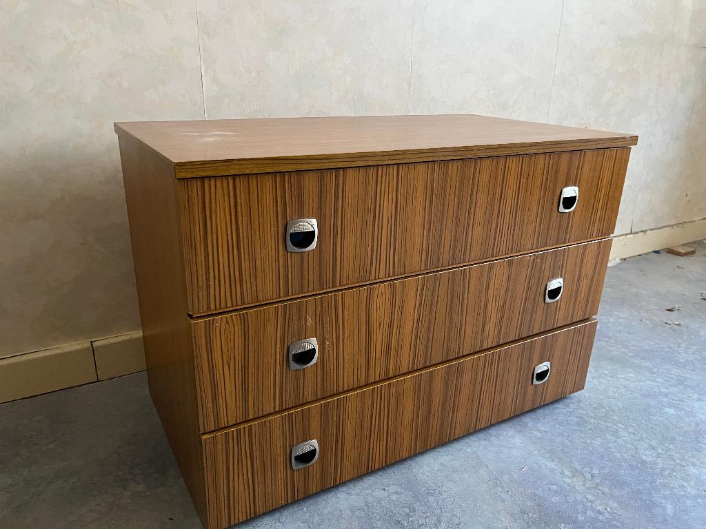 Ladenkast met 3 lades, Ophalen