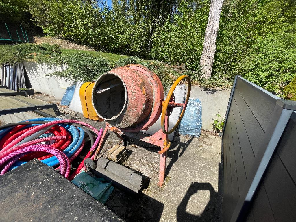 Kleine betonmixer — ideale bouwplaats/doe-het-zelf, Ophalen, Gebruikt, Oranje, Elektrisch
