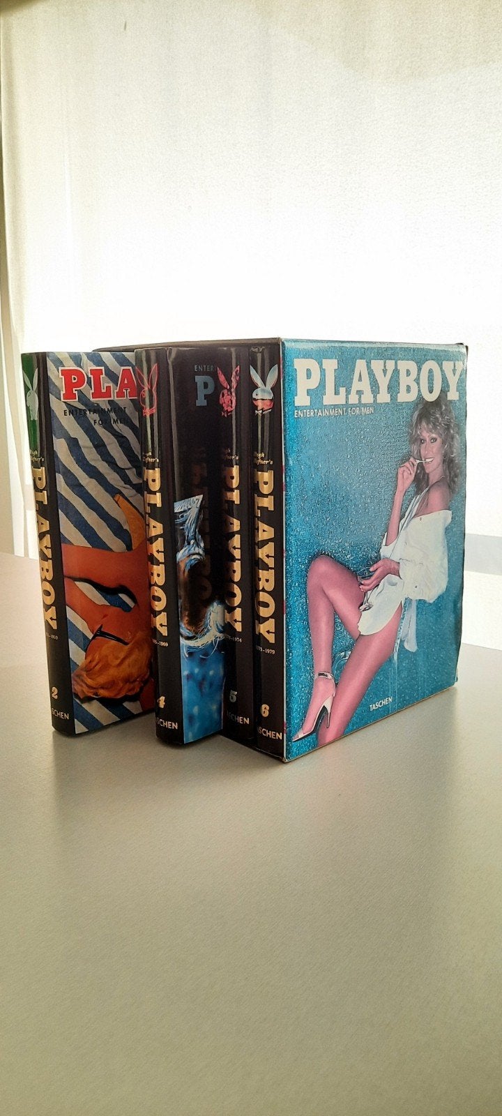 Playboy box 6-delige 25 jarige jubileum, Livres, Journaux & Revues, Enlèvement, Comme neuf