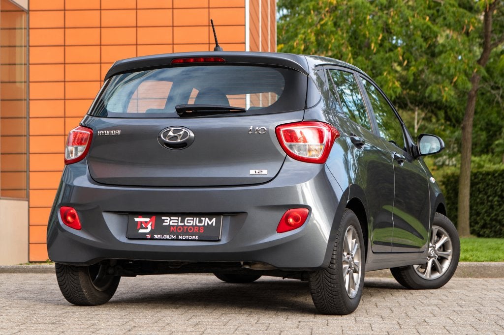 Hyundai i10 - 1.2i Joy - Heated Seats - Clim - Cruise, USB, Achat, 4 portes, Entreprise