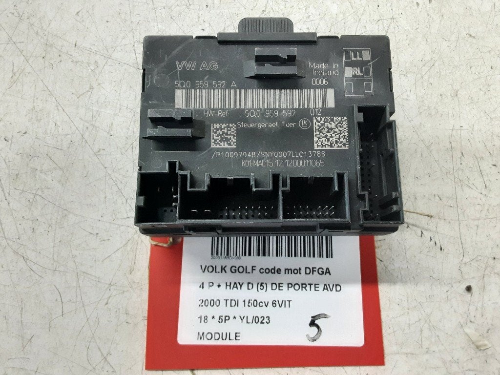 UNITE ELECTRONIQUE Volkswagen Golf VII (AUA) (5Q0959592A), Volkswagen, Mevr. I. Hauben, Utilisé, Rue de l'Espoir 34 34
4030  GRIVEGNÉE, BE