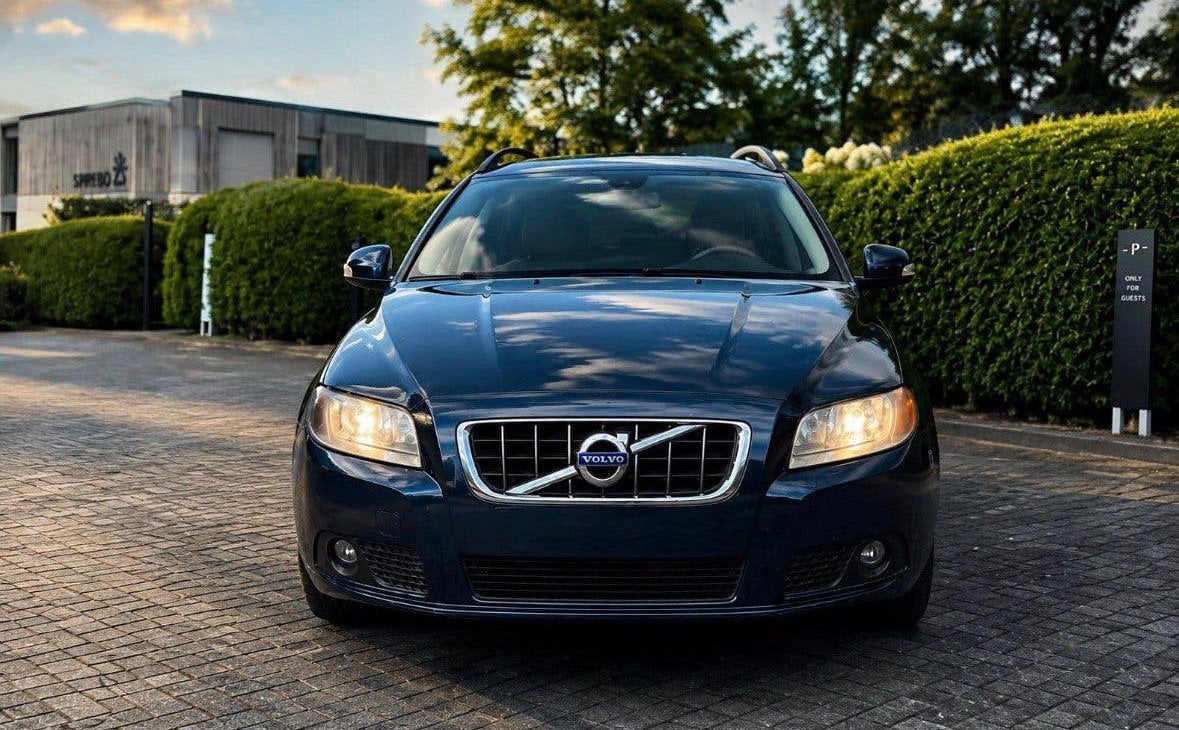 Volvo v70 2011 automaat 2 l diesel 317 dkm 120 kw inscriptio, Auto's, Euro 5, Beige, Te koop, 2000 cc