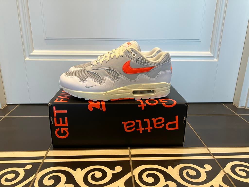 Nike Air Max 1 x Patta Waves “ White Hyper Crimson “ Maat 43, Wit, Nieuw, Ophalen of Verzenden, Sneakers
