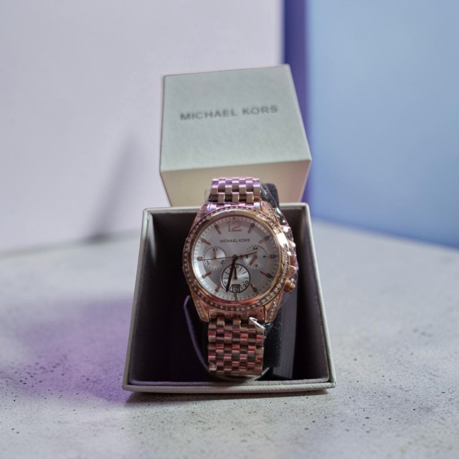 Nieuwe Michael Kors Pressley MK5836 – chronograaf – 1 jaar g, Bijoux, Sacs & Beauté, Enlèvement ou Envoi, Blanc, Or