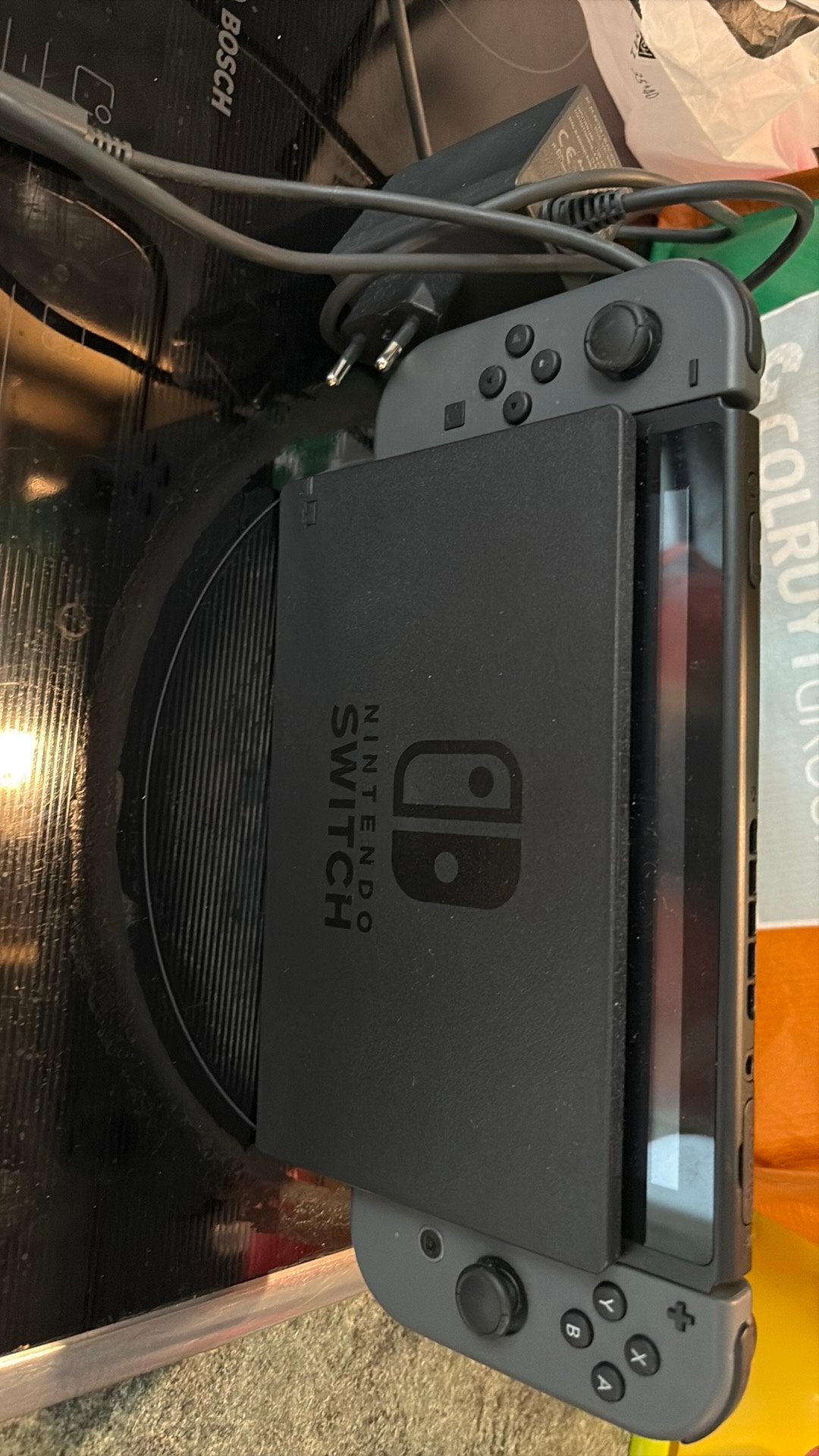 Switch, Consoles de jeu & Jeux vidéo, Enlèvement ou Envoi, Comme neuf, Avec 2 manettes, Switch Original