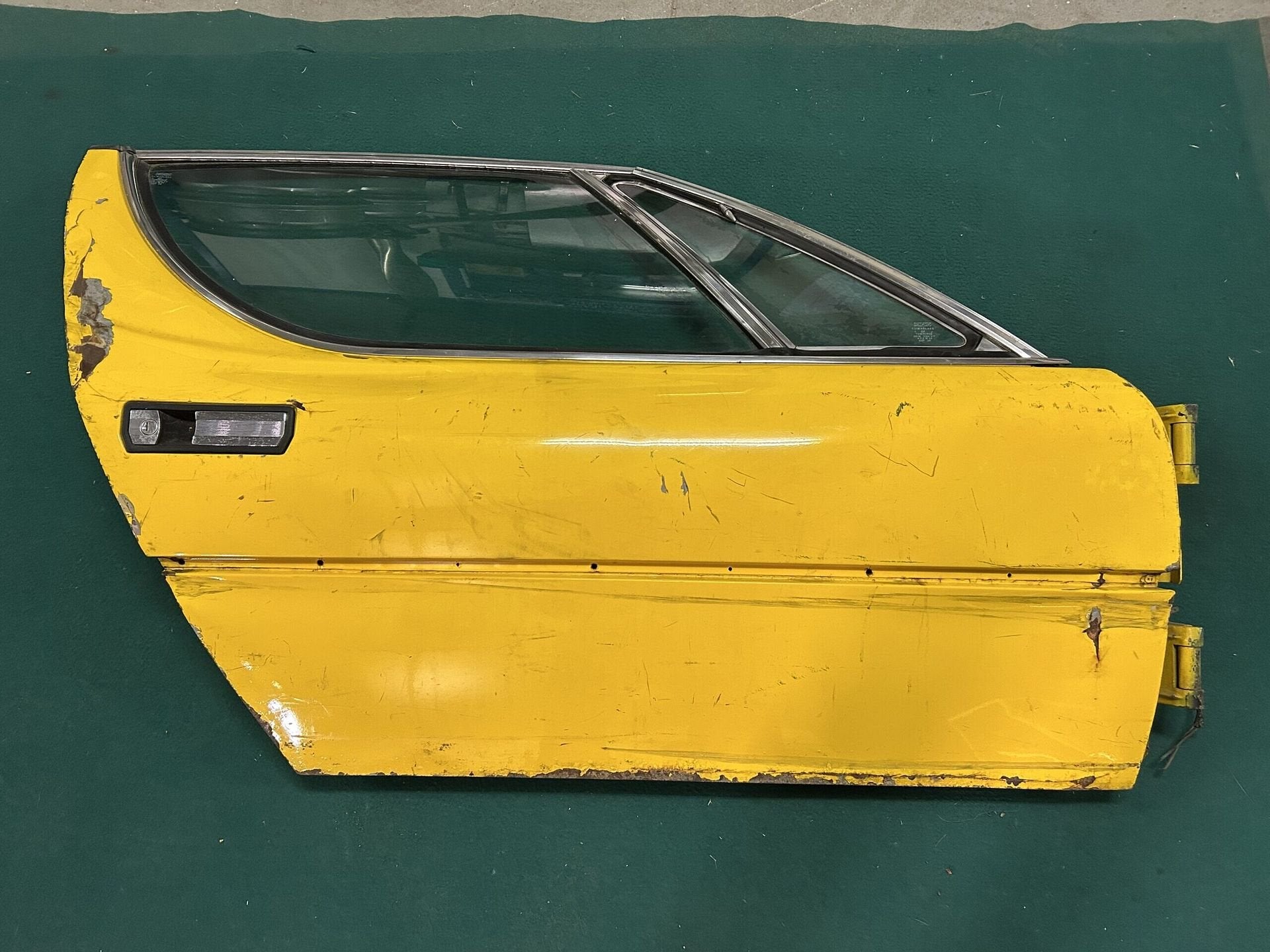 Alfa Romeo Montreal portier, -, Utilisé, Alfa Romeo, Porte