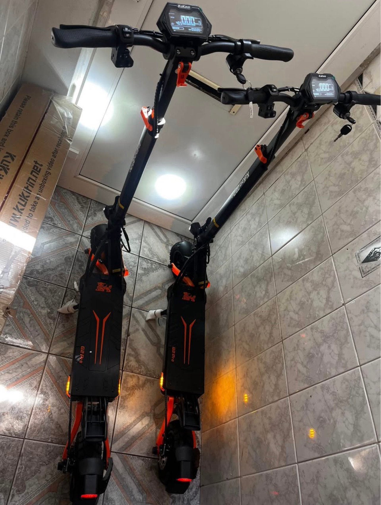 Kukirin g2 pro nieuwe in doos 2026, Fietsen en Brommers, Steps, Ophalen, Zo goed als nieuw