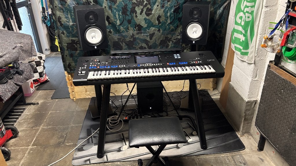 Yamaha Genos1+Hs80Mx2+Hs10W sub+RTX stander x2+L7 black+bank, Musique & Instruments, Sensitif, Yamaha, Comme neuf, Enlèvement