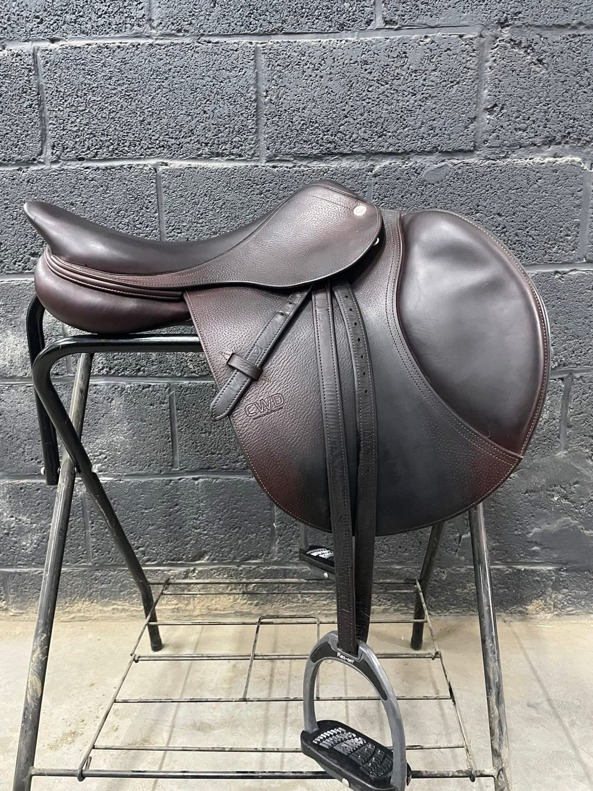 Selle CWD, Ophalen of Verzenden, Zo goed als nieuw, CWD, Springen