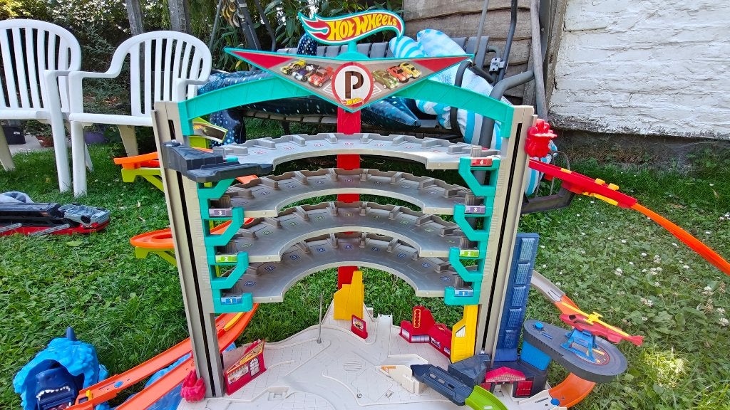 hot wheels garage 30 euro, Ophalen, Hot Wheels, Handmatig, Racebaan
