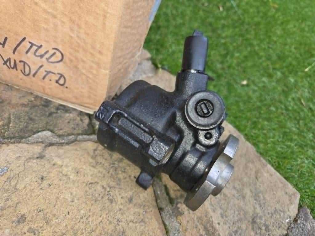 Pompe de direction assistée Peugeot 205 306 309 J5 NEUVE, Enlèvement ou Envoi, Neuf, Peugeot