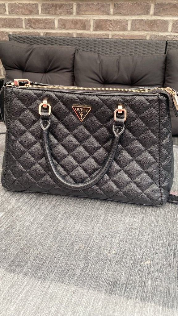 Sac guess original, Bijoux, Sacs & Beauté, Enlèvement, Comme neuf