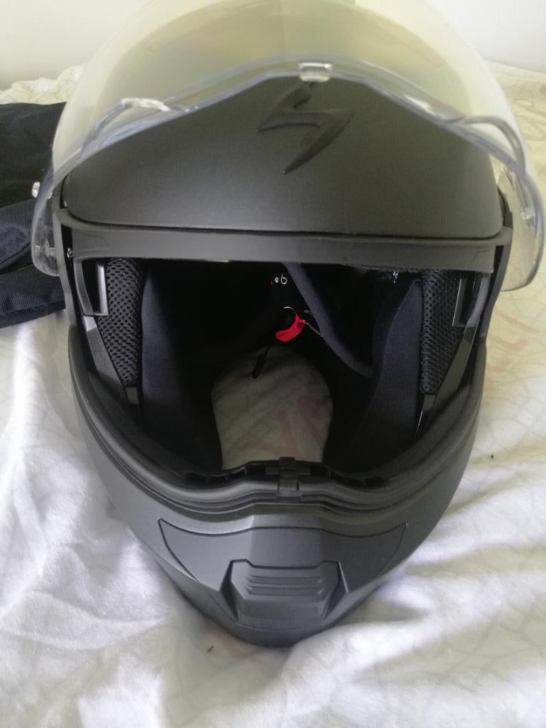 Casque modulable scorpion XS, Enlèvement