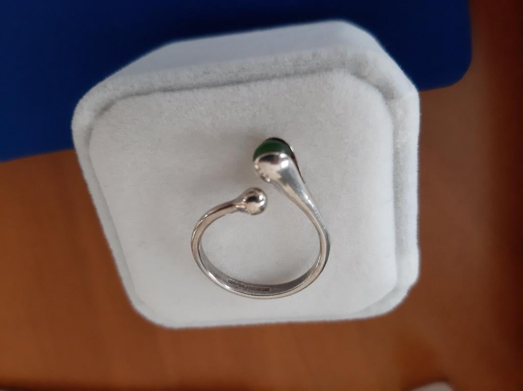 RING uit FINLAND mét ZILVERMERK ! UNIEK DESIGN !, Nieuw, Ophalen of Verzenden, Met edelsteen, Dame