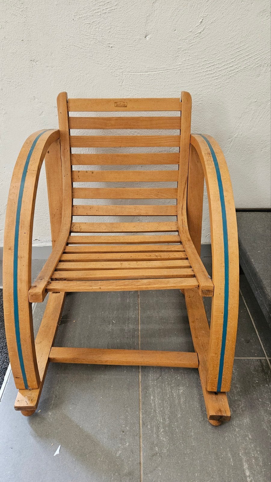 Design Kinderstoeltje, Ophalen
