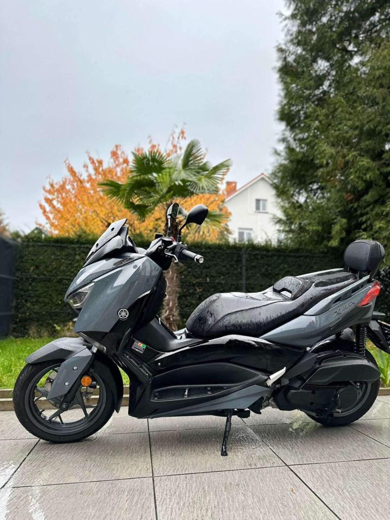 Yamaha Xmax Full option met Arai helm, Motoren, Particulier, Handvatverwarming