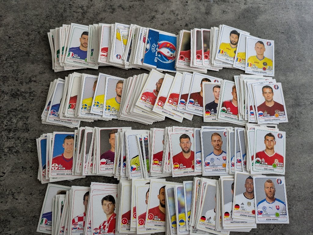 AUTOCOLLANTS PANINI EURO 2016 439X div. foot, Envoi, Neuf