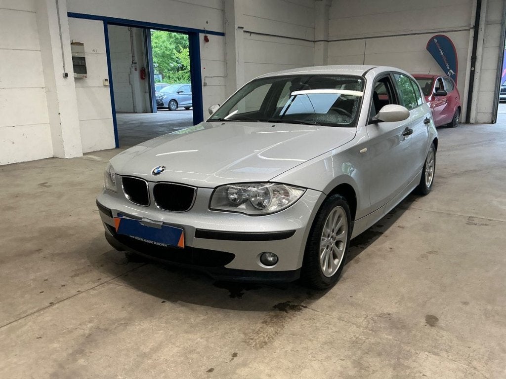 BMW 116i | BENZINE | AIRCO | ZETELVERWARMING, Auto's, BMW, 1596 cc, Zwart, 4 cilinders, Bedrijf