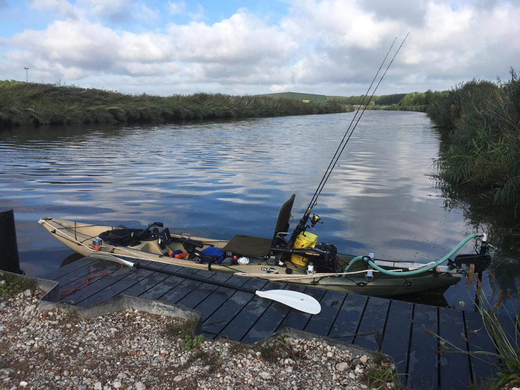 Viskayak RTM, Watersport en Boten, Kano's, Gebruikt, Kajak, Eén persoon, Met peddels, Ophalen