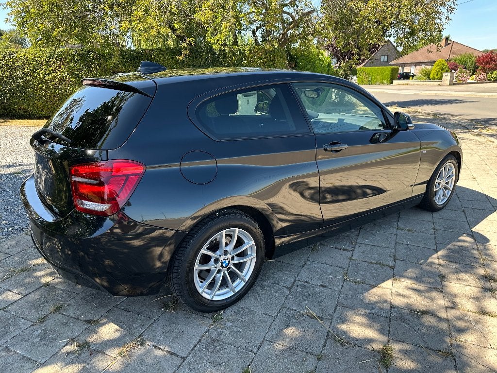 BMW - - 116D - - HEEL MOOIE STAAT - - BMW ONDERHOUD, Voorwielaandrijving, 1995 cc, Zwart, 4 cilinders