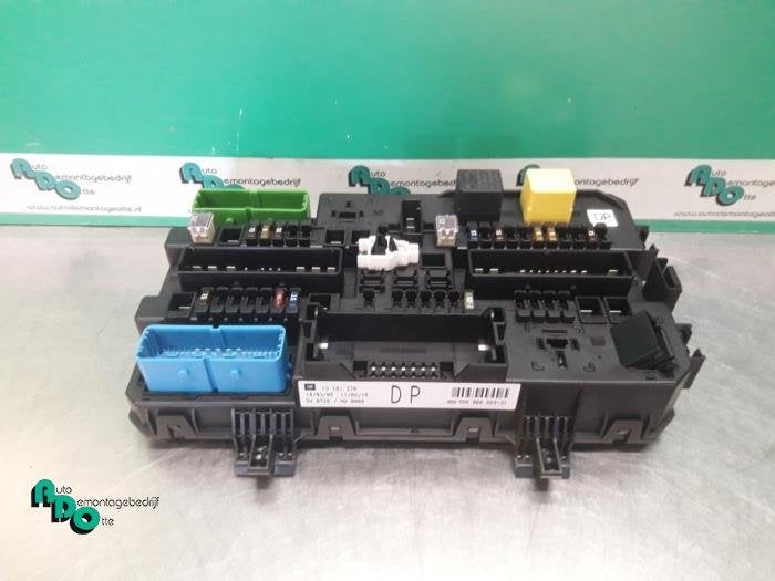 Zekeringkast van een Opel Astra (Astra H 04-), Gebruikt, -, -, Opel