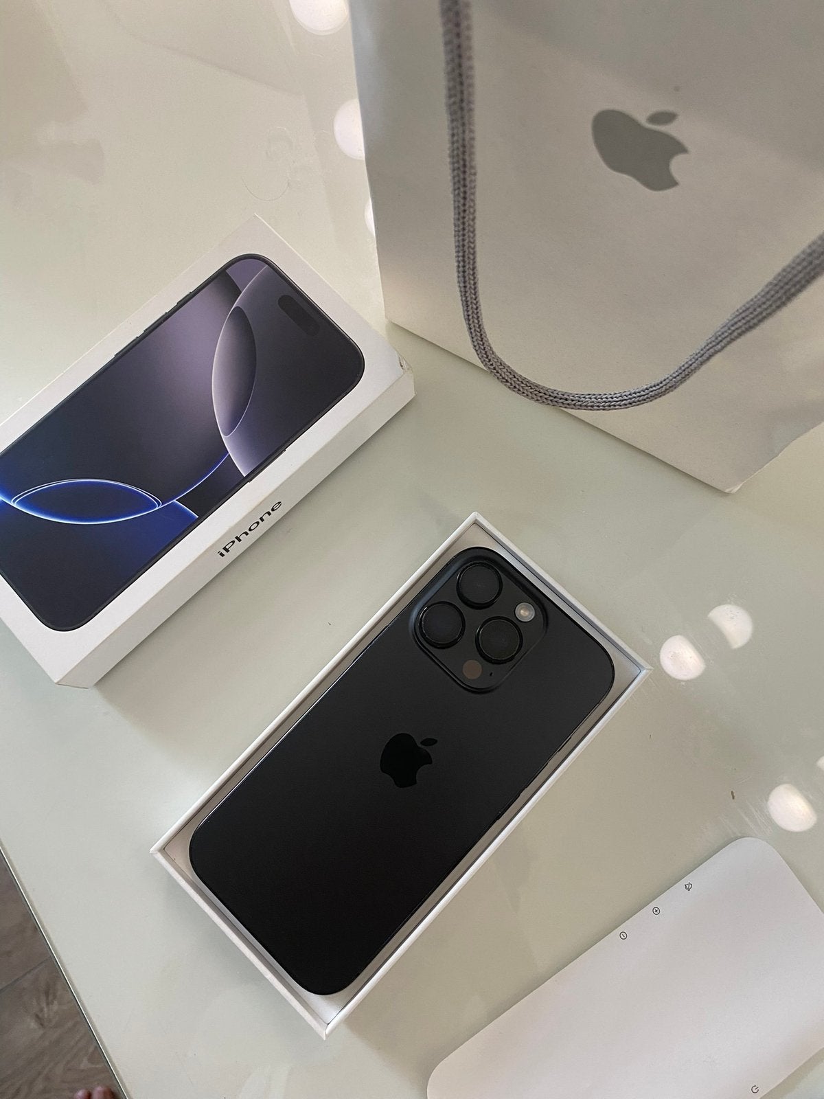 Iphone 16 pro 256 GO, Enlèvement ou Envoi, Comme neuf, Noir, IPhone 16