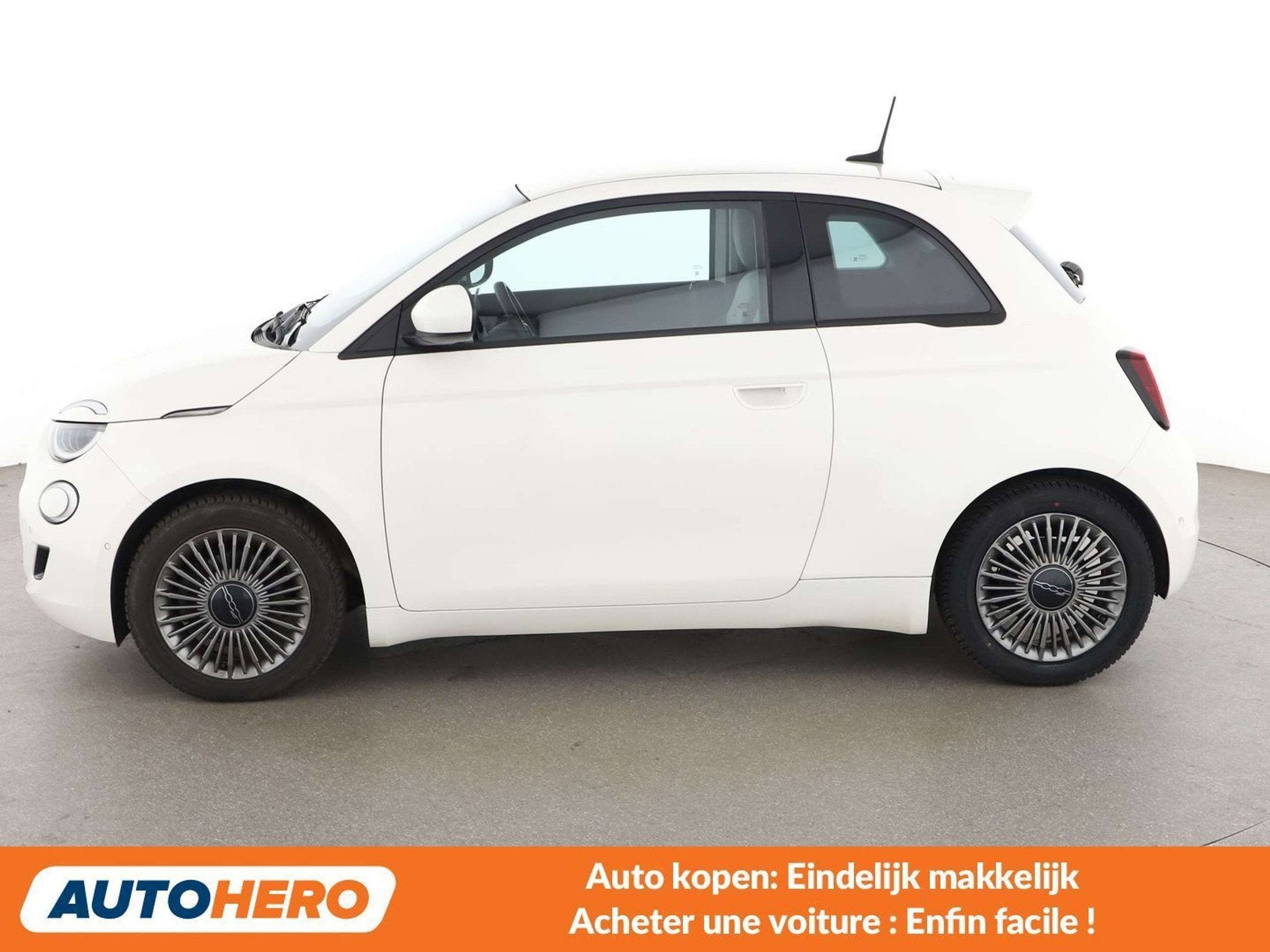 Fiat 500E electric drive 87 kW Icon (automatique), Autos, 1365 kg, Automatique, Tissu, Blanc
