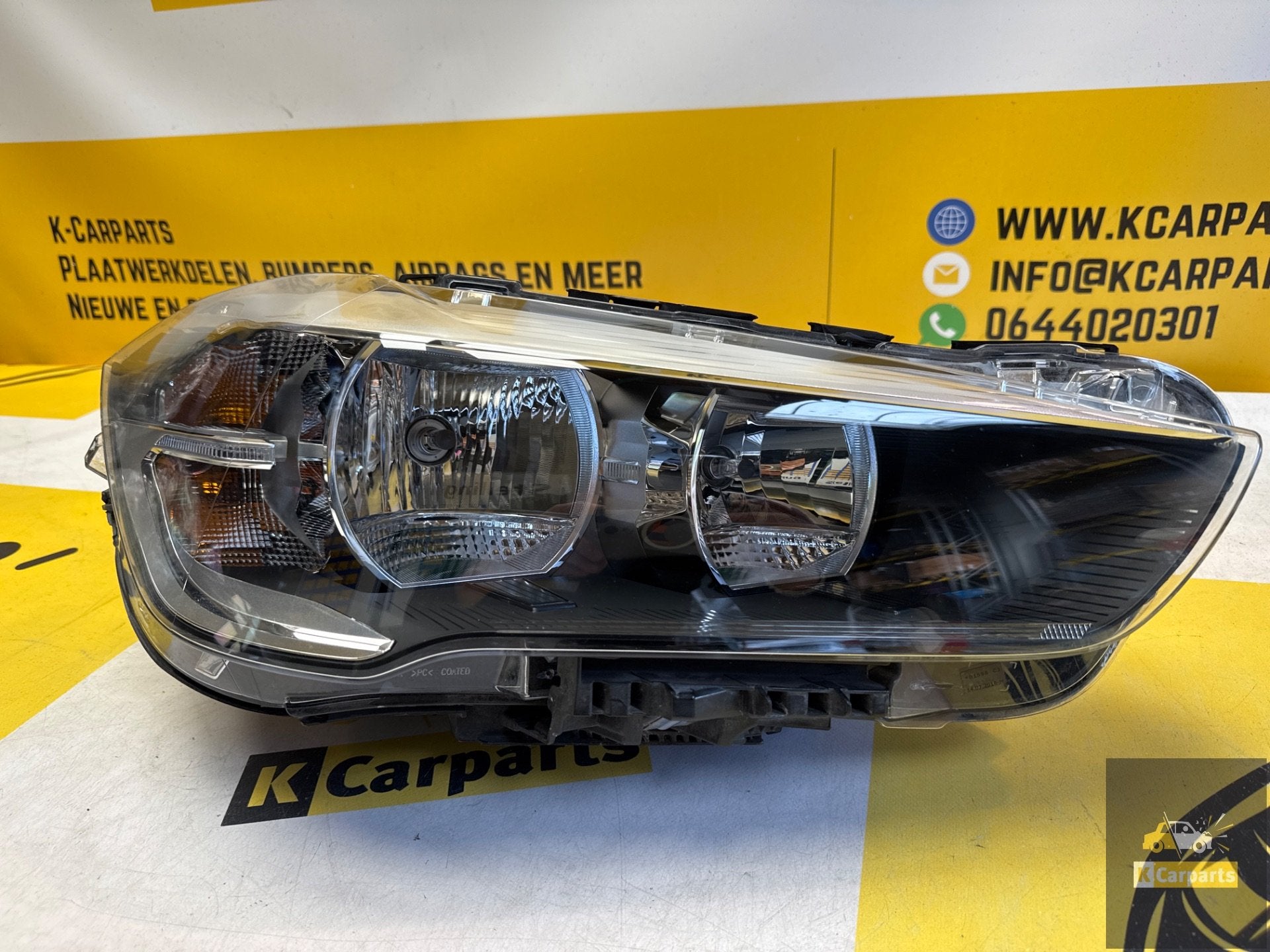 RECHTER KOPLAMP BMW X1 (F48) 90066510 origineel, Auto-onderdelen, Info@fabrikant.eu, Fabrikantstraat 1
1000 AA  Amsterdam, NL
