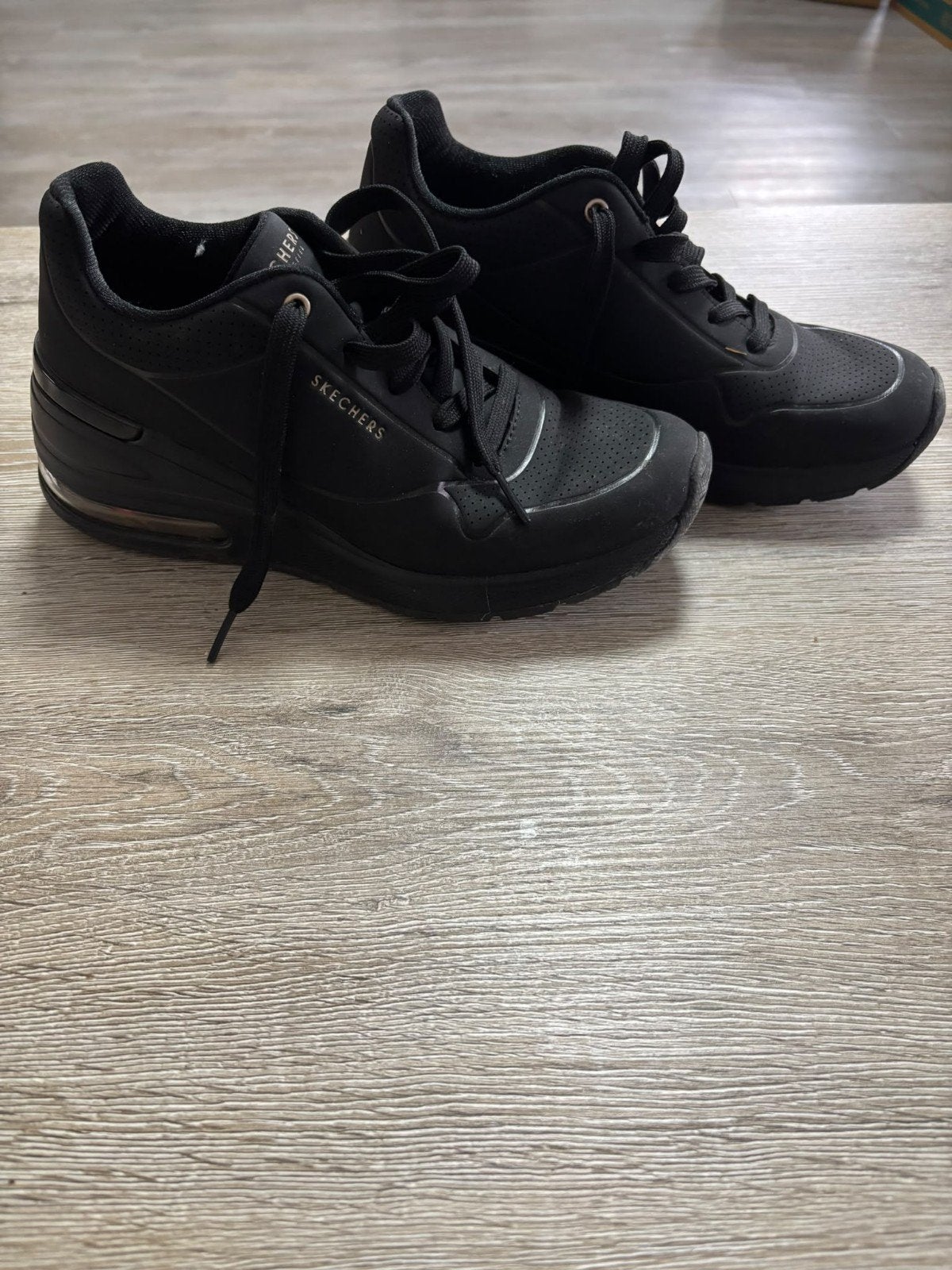 Skechers Million Air zwart maat 38, Kleding | Dames, Ophalen, Skechers, Zwart, Sneakers