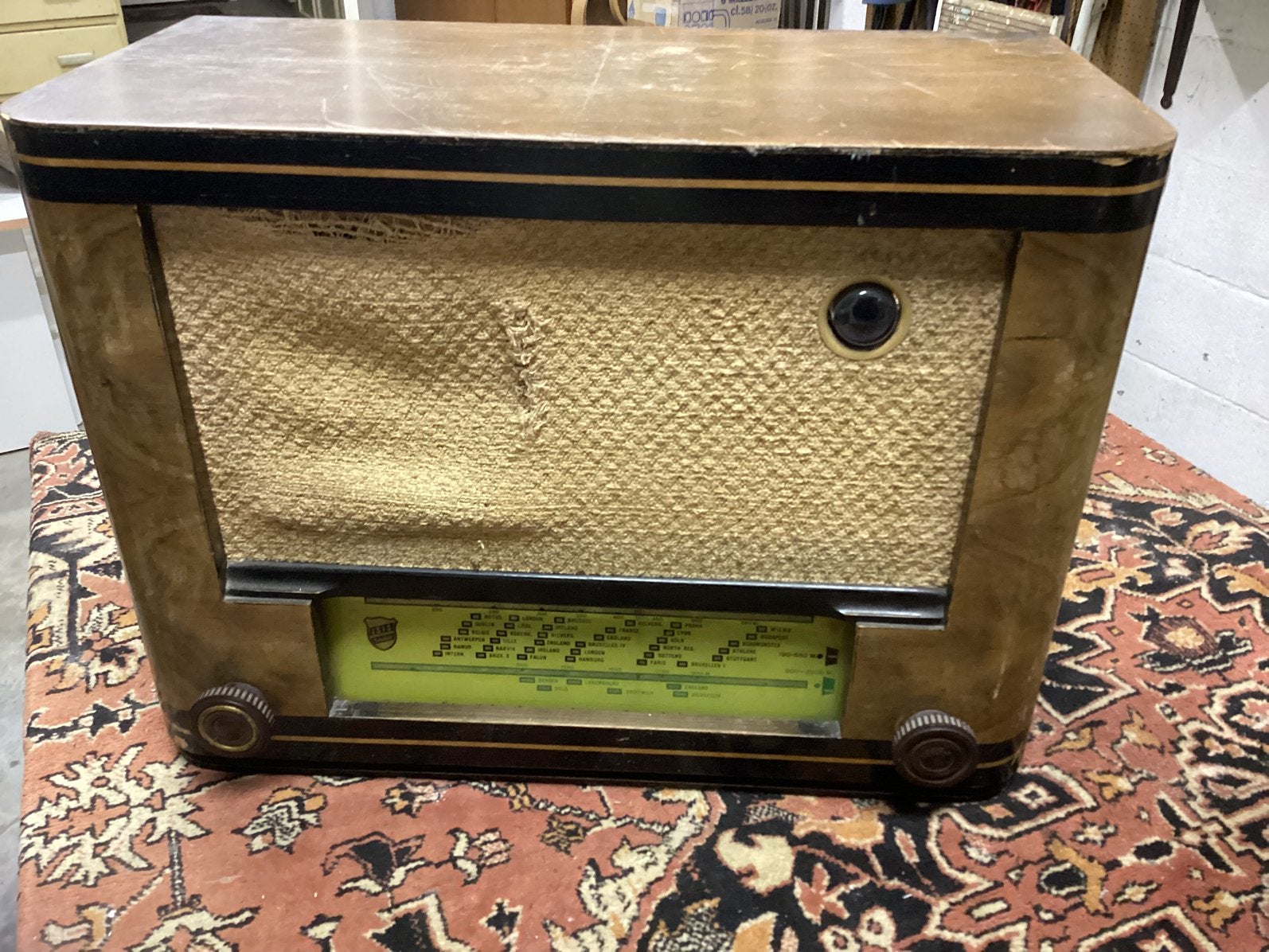 Zeer oude radio, na grondige opruiming, wist het niet meer., Ophalen