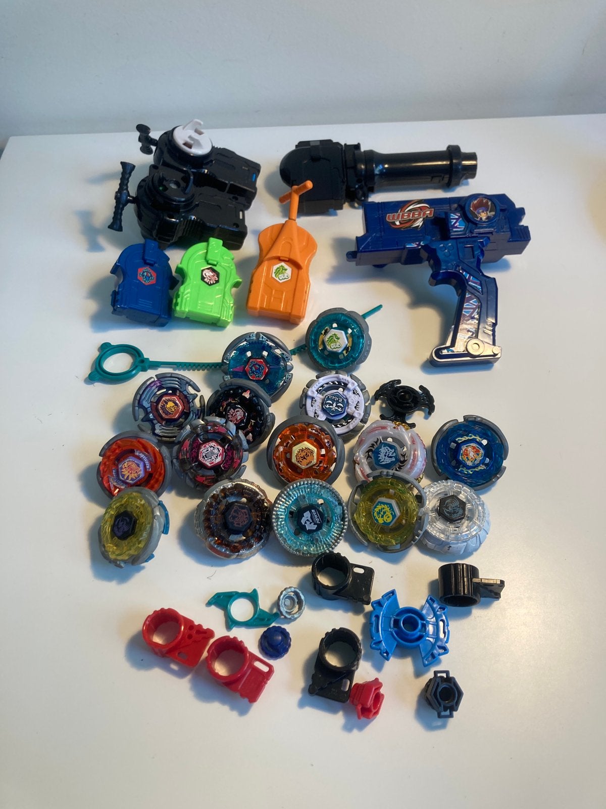 Collectie 15 Beyblades Set Hasbro 2010, Hobby en Vrije tijd, Verzamelkaartspellen | Pokémon, Ophalen of Verzenden, Zo goed als nieuw