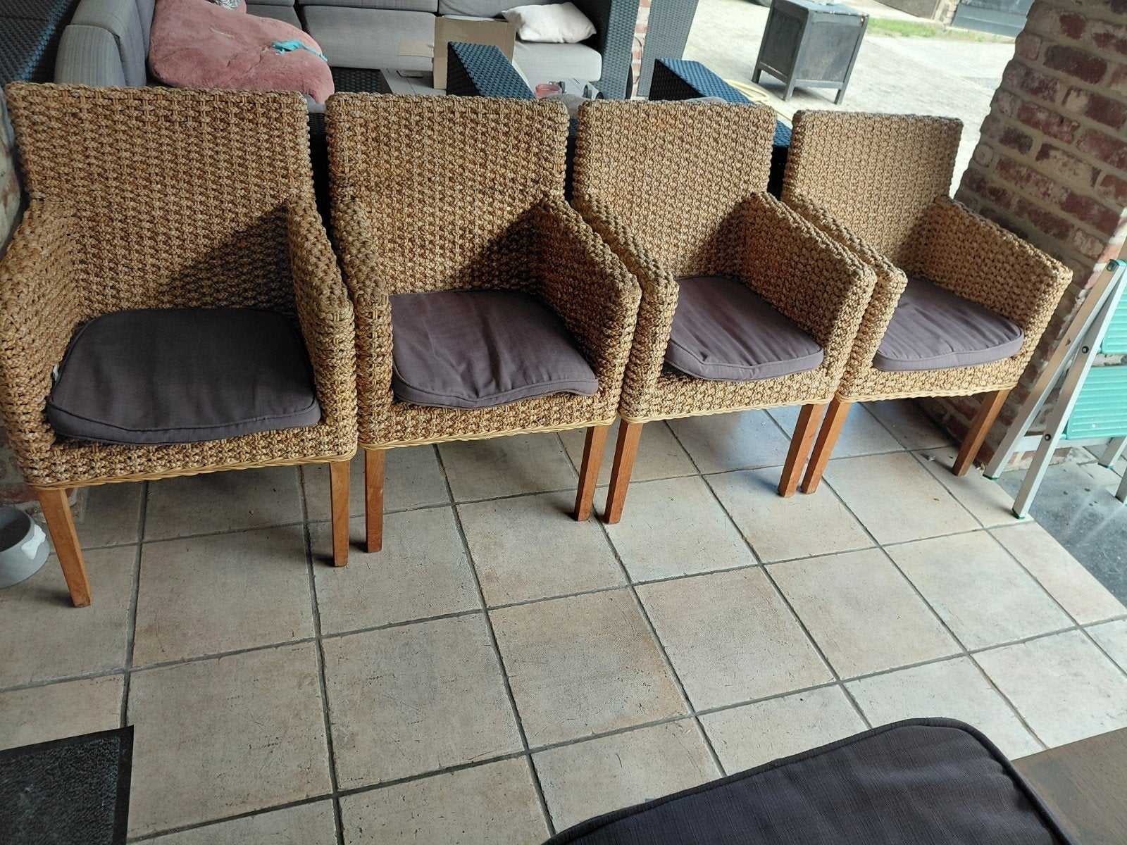 4  in zeer goede staat tuinstoelen 6 kussens, Ophalen