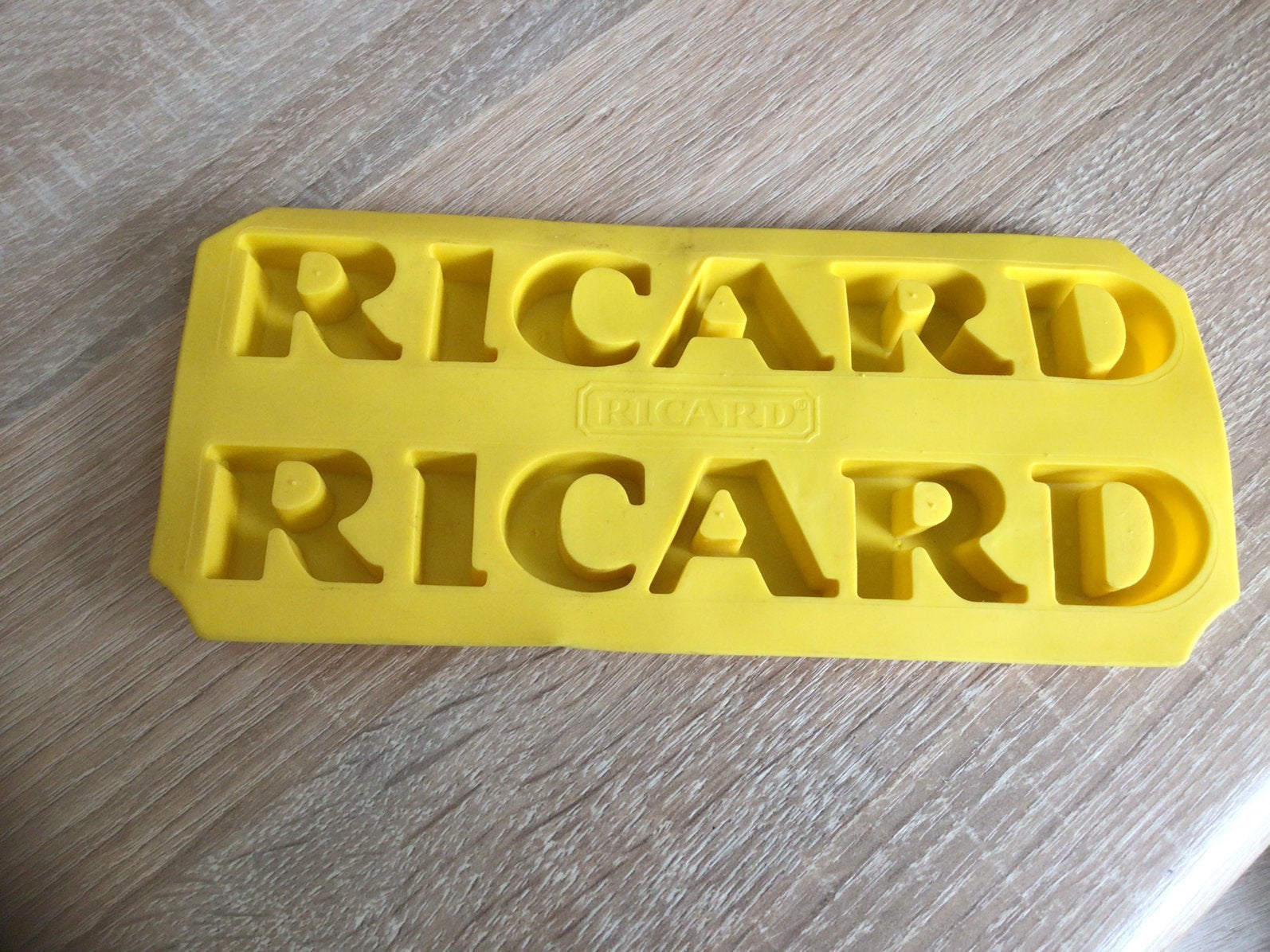 Bac à glaçons Ricard, avec lettres, Enlèvement ou Envoi, Utilisé, Ustensile