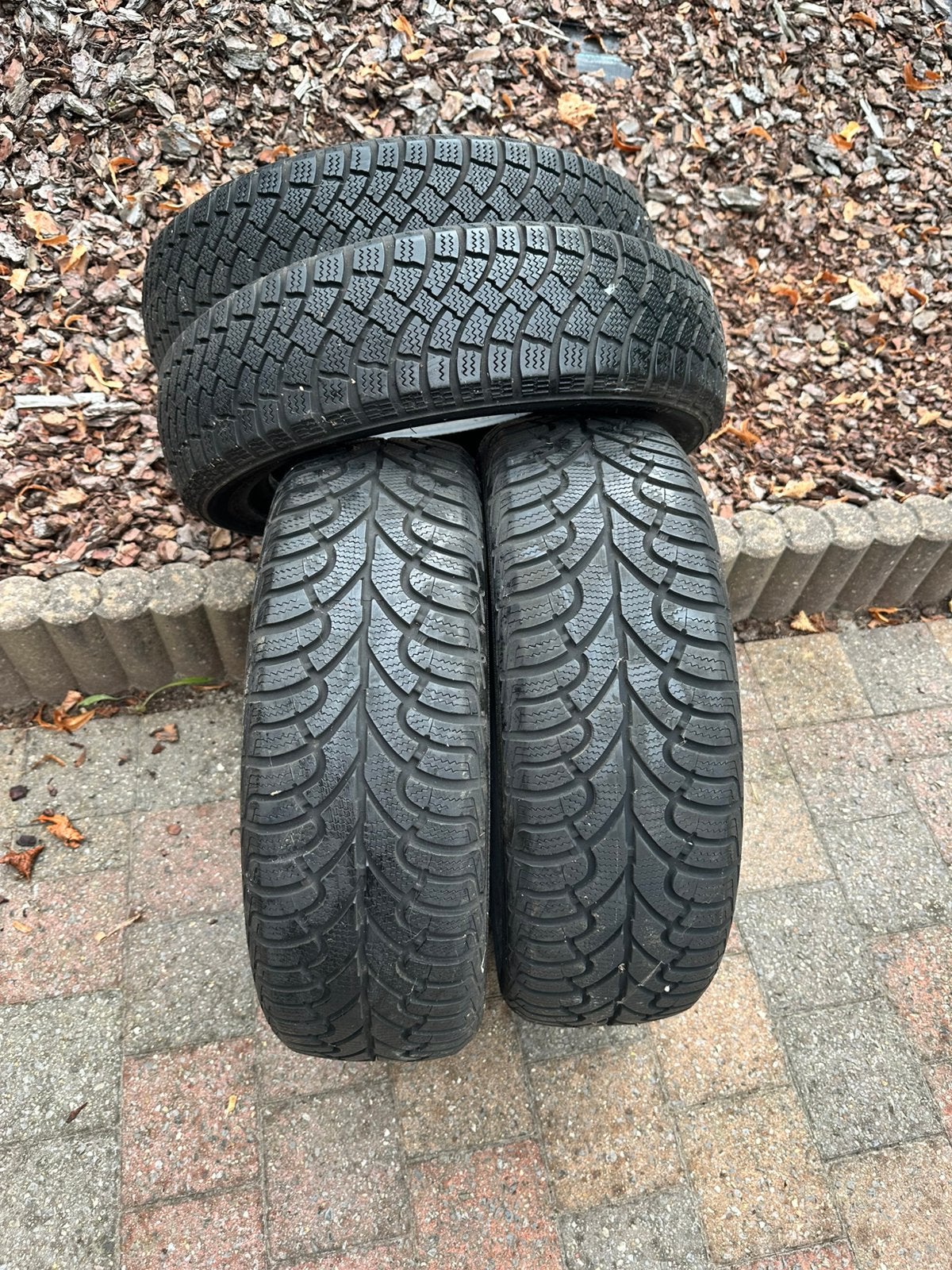 4 Bijna nieuwe winterbanden voor Smart Fortwo, Ophalen, 15 inch, Winterbanden, Band(en)