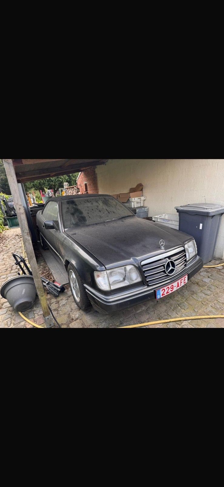e220 cabriolet année 93 faut lire bien l’annonce 0486457516, Autos, Achat, Cabriolet, Boîte manuelle, Particulier