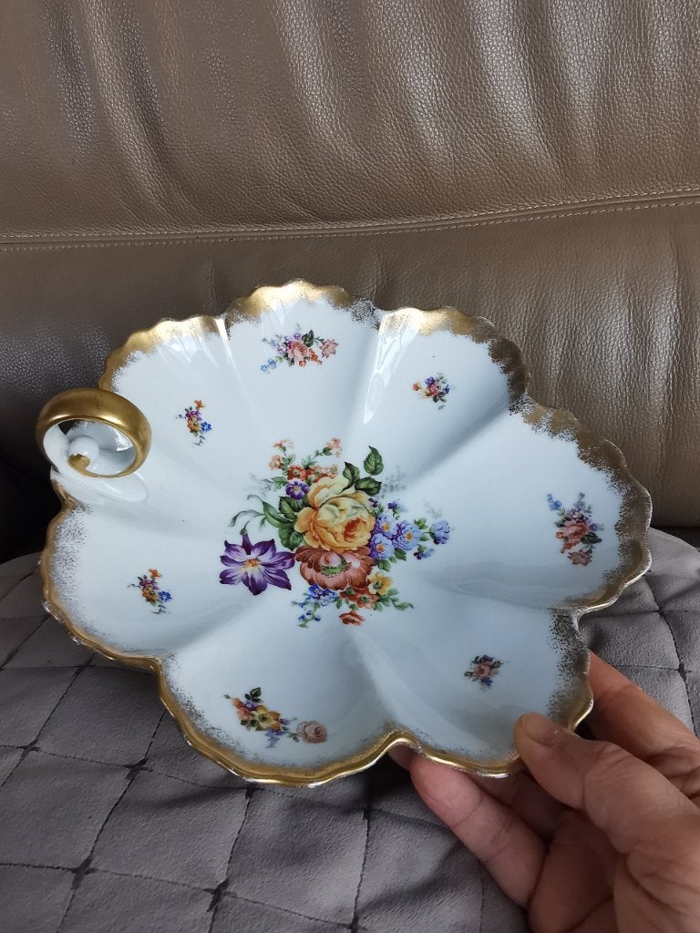 Un magnifique plat à biscuits signé Porcelaine de Baudour, Antiquités & Art, Enlèvement ou Envoi