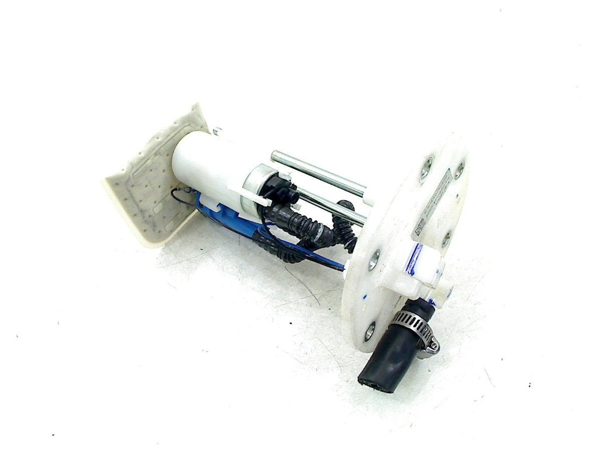 BRANDSTOFPOMP Orbit 3 NEW ENGINE 4T 50cc (XE05W1-NL (L8-M0), Gebruikt, P.J. Troelstraweg 8 8
3144 CX  MAASSLUIS, NL, Info@cama-motorparts.nl