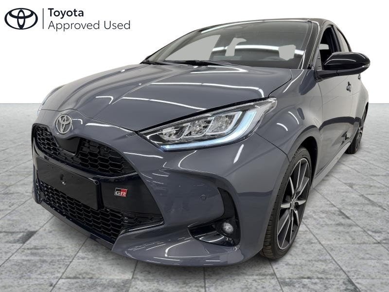 Toyota Yaris GR Sport + Safety Pack, Auto's, Automaat, 1498 cc, https://public.car-pass.be/vhr/a9e58c71-1fd3-4221-bc47-c766994fb21c