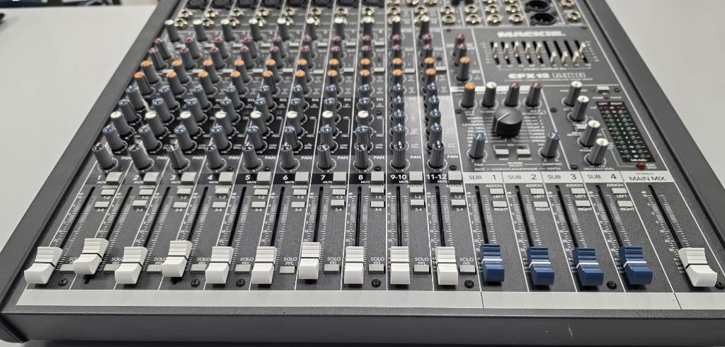 Mackie CFX 12 MK II Mengtafel, Muziek en Instrumenten, Ophalen, Gebruikt, 10 tot 20 kanalen, Microfooningang