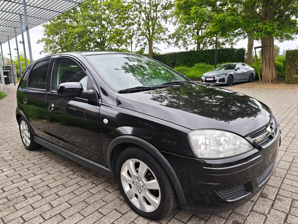 Opel Corsa 

1200 essence 

92.000 km

Année 2006

1 proprio, Achat, Entreprise, Euro 4, Corsa