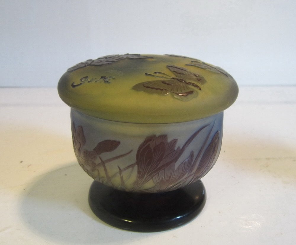 Bonbonnière art nouveau ancienne en verre camée Emile Gallé, Enlèvement ou Envoi