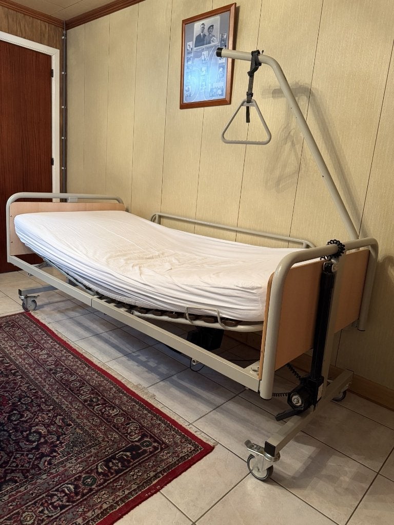 ziekenhuisbed, Ophalen, Zo goed als nieuw