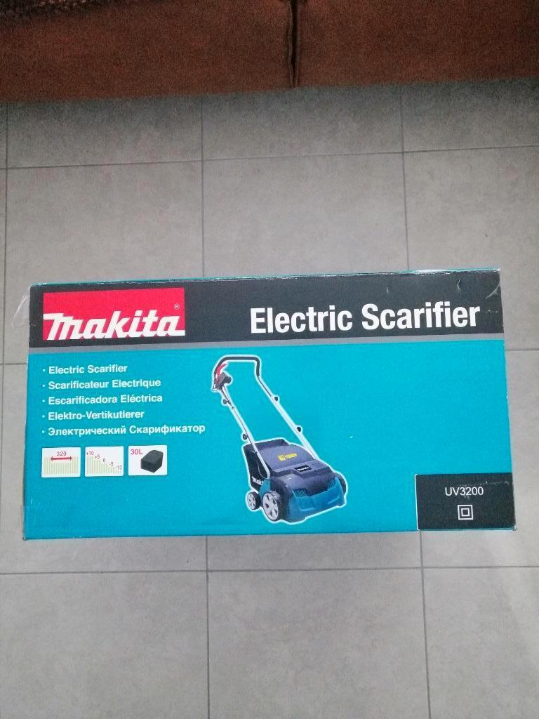 Makita verticuteermachien UV 3200 NIEUW IN DOOS, Ophalen, Nieuw, 20 m² of meer, Gras