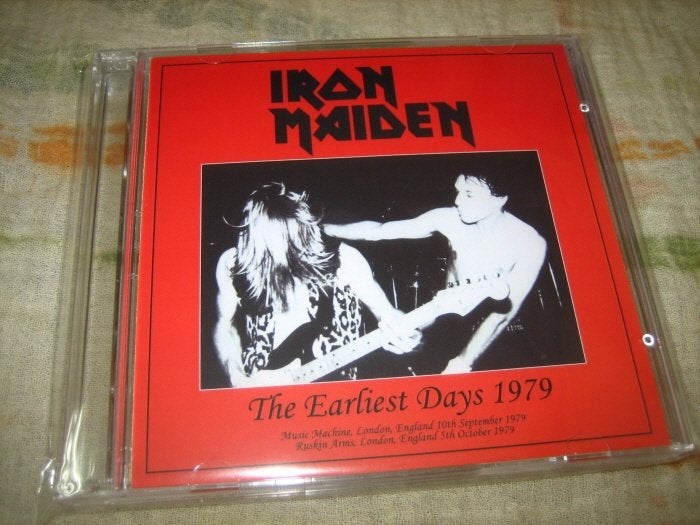 2 CD's - IRON  MAIDEN - The Earliest Days 1979, Import, Enlèvement ou Envoi, Album live, Hard rock