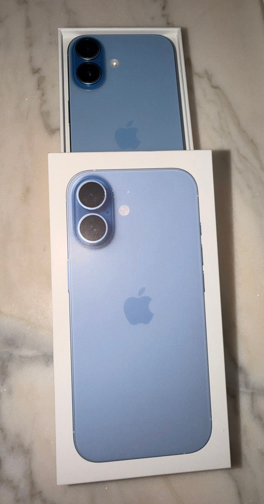 Iphone 17 256 go bleu, Télécoms, Enlèvement, Comme neuf, Bleu