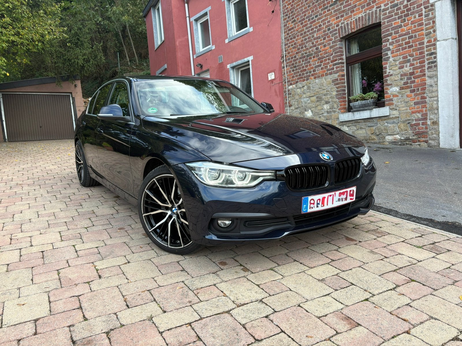 À VENDRE – BMW 316d – 03/2017, Autos, Volant multifonction, Achat, Boîte manuelle, Noir
