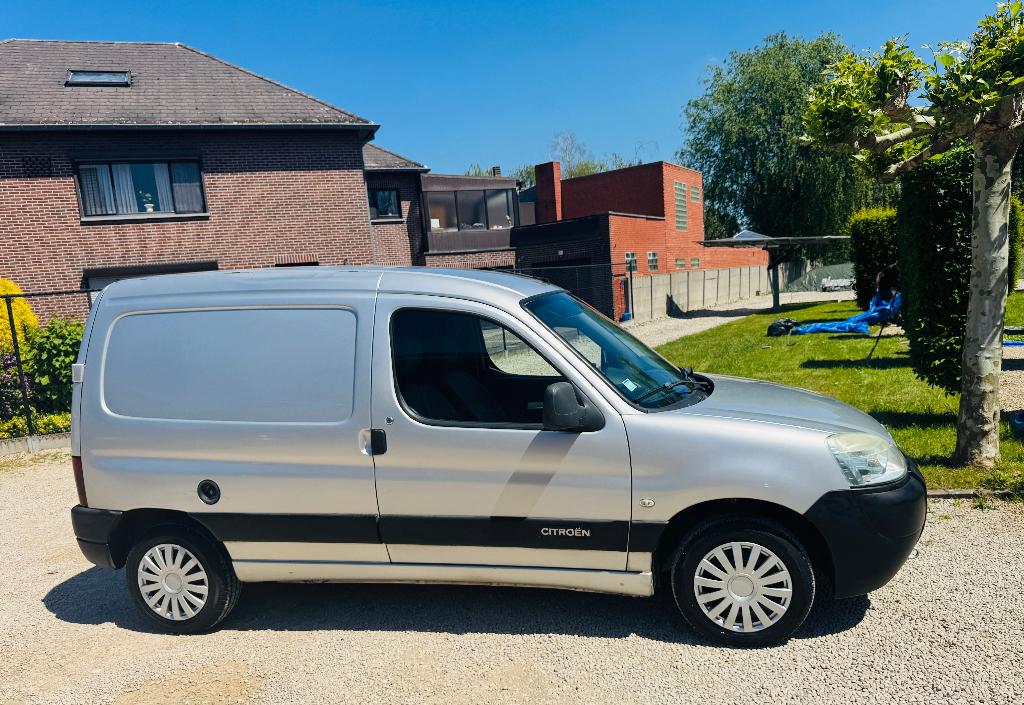MOOIE CITROEN BERLINGO 1.9D LICHTE VRACHT GEKEURD, Voorwielaandrijving, 4 deurs, Stof, Elektrische ramen