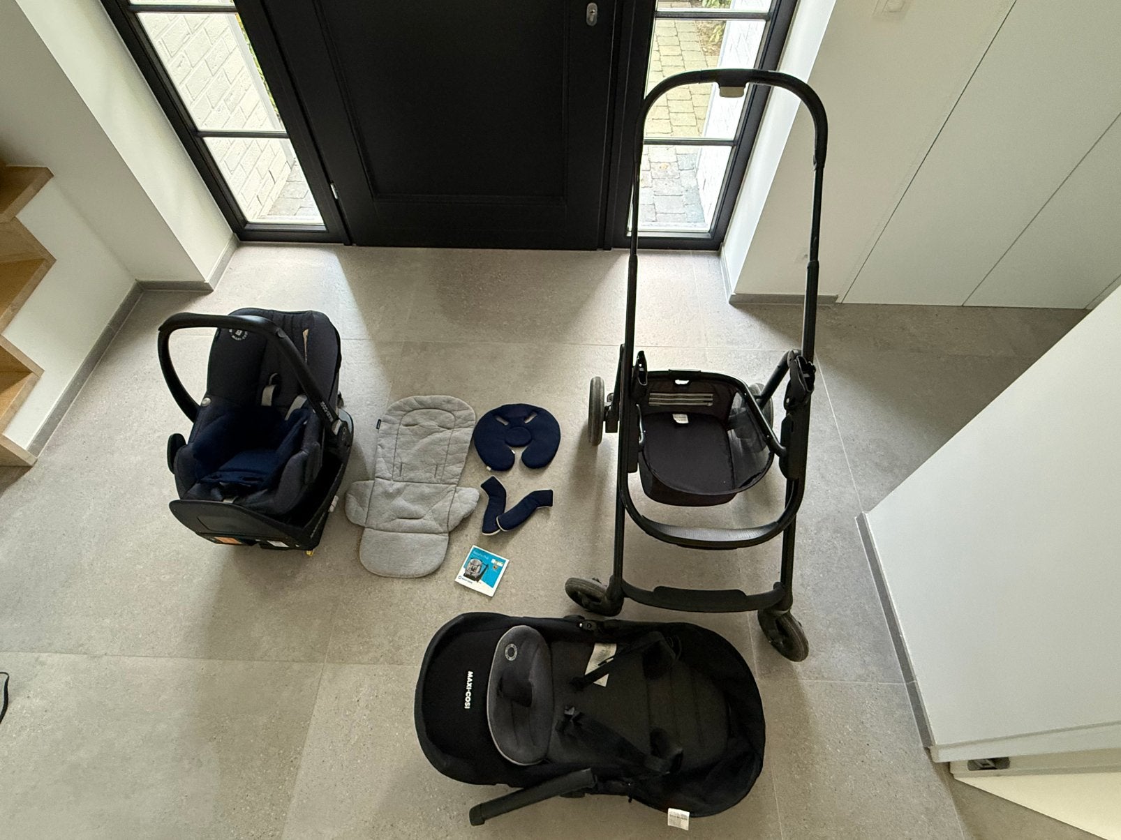 Maxi-Cosi i-Size–Coque bébé+base ISOFIX + châssis poussette, Enlèvement, Utilisé, Poussette, Maxi-Cosi
